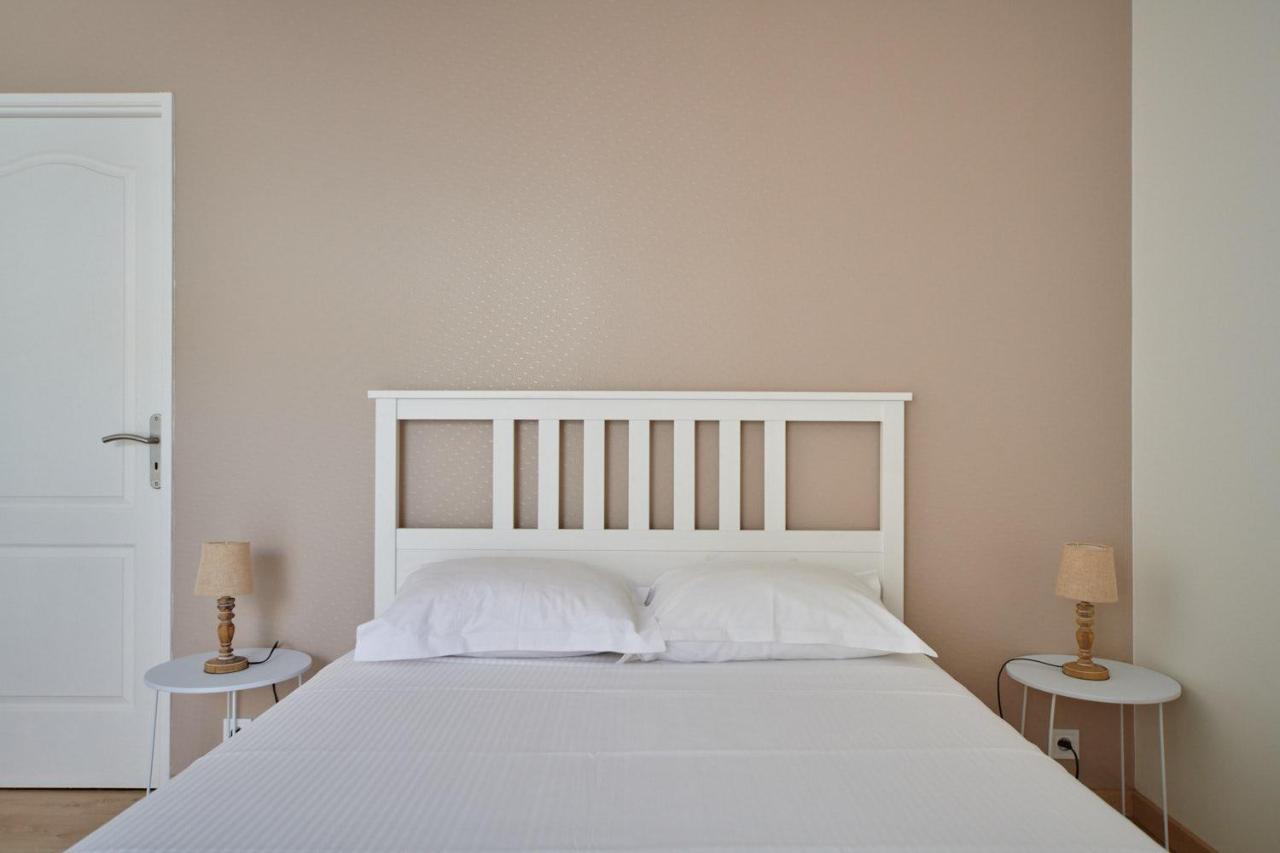 Marey-les-Fussey Le Carre Saint Pierre - Chambres D'Hotes מראה חיצוני תמונה