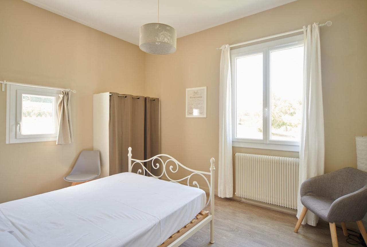 Marey-les-Fussey Le Carre Saint Pierre - Chambres D'Hotes מראה חיצוני תמונה